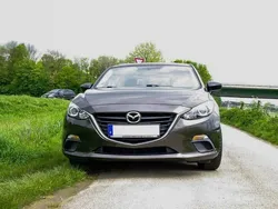 Braun Gebraucht 2015 Mazda 3 Center-Line Limousine | 9.000 € (Superpreis)