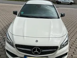 Weiß Gebraucht 2017 Mercedes CLA220 AMG line Limousine | 17.450 € (Fairer Preis)