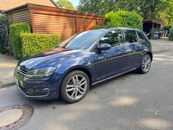 Blau Gebraucht 2016 VW Golf VII Highline Limousine | 13.999 € (Fairer Preis)