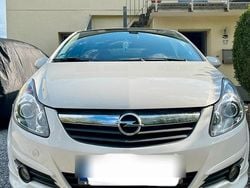 Weiß Gebraucht 2008 Opel Corsa OPC Kleinwagen | 1.750 € (Guter Preis)