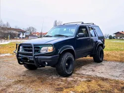 Grün Gebraucht 1994 Ford Explorer SUV | 7.990 €