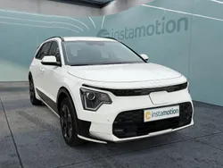 Weiß Neu 2025 Kia e-Niro SUV | 30.749 €