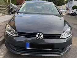 Grau Gebraucht 2015 VW Golf VII Comfortline Kleinwagen | 7.300 € (Fairer Preis)