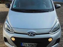 Silber Gebraucht 2018 Hyundai i10 GO! Kleinwagen | 6.950 € (Superpreis)