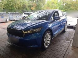 Blau Gebraucht 2021 Skoda Enyaq iV Loft SUV | 25.990 € (Guter Preis)