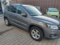 Grau Gebraucht 2014 VW Tiguan Sportline SUV | 11.800 € (Fairer Preis)