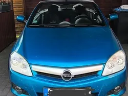 Blau Gebraucht 2004 Opel Tigra Cosmo Cabrio | 2.500 € (Fairer Preis)