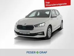 Candy weiss Neu 2025 Skoda Fabia Essence Limousine | 19.590 € (Fairer Preis)