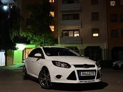 Weiß Gebraucht 2011 Ford Focus Limousine | 6.500 € (Etwas zu teuer)