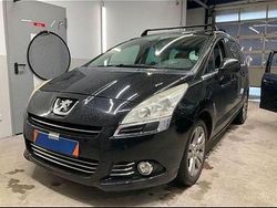 Schwarz Gebraucht 2011 Peugeot 5008 Van / Kleinbus | 5.000 € (Fairer Preis)