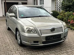 Silber Gebraucht 2004 Toyota Avensis Sol Limousine | 5.490 € (Teuer)
