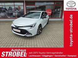 Grau Neu 2025 Toyota Corolla Limousine | 31.480 €