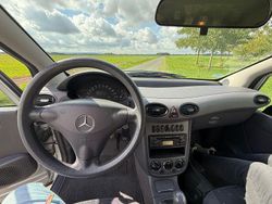 Silber Gebraucht 2003 Mercedes A160 Avantgarde Van / Kleinbus | 2.100 € (Fairer Preis)