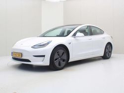 Weiß Gebraucht 2020 Tesla Model 3 Standard Range Limousine | 18.900 € (Guter Preis)