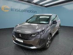 Grau Gebraucht 2024 Peugeot 3008 Van / Kleinbus | 23.199 € (Fairer Preis)