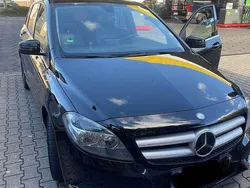 Schwarz Gebraucht 2014 Mercedes B200 Van / Kleinbus | 8.900 € (Fairer Preis)