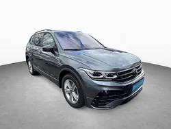 Platinumgrey Gebraucht 2024 VW Tiguan Allspace R-line SUV | 44.400 € (Fairer Preis)