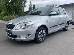 Silber Gebraucht 2010 Skoda Fabia Style Limousine | 2.590 € (Superpreis)