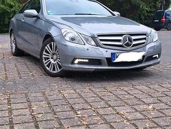 Grau Gebraucht 2009 Mercedes E250 Coupé | 12.499 € (Etwas zu teuer)