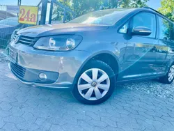 Grau Gebraucht 2012 VW Touran Trendline Van / Kleinbus | 4.200 €
