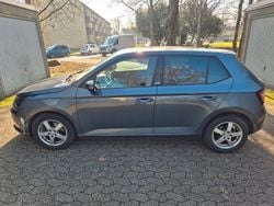Grau Gebraucht 2016 Skoda Fabia Joy Kleinwagen | 9.700 € (Guter Preis)