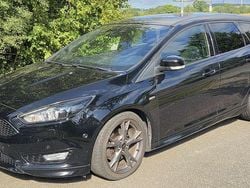 Schwarz Gebraucht 2017 Ford Focus ST-Line Kombi | 7.500 € (Guter Preis)