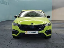 Grün Gebraucht 2022 Skoda Octavia RS Kombi | 28.599 € (Guter Preis)
