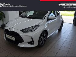 Weiß Neu 2025 Toyota Yaris Hybrid Comfort Limousine | 25.740 € (Fairer Preis)