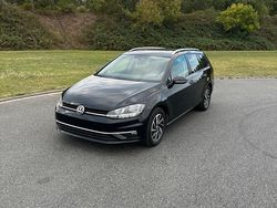 Schwarz Gebraucht 2018 VW Golf VII Kombi | 15.500 € (Fairer Preis)