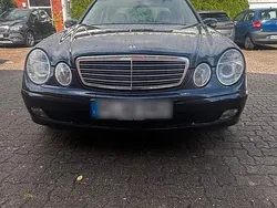 Blau Gebraucht 2005 Mercedes E200 Limousine | 3.650 € (Guter Preis)
