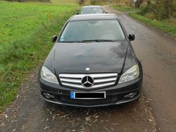 Schwarz Gebraucht 2009 Mercedes C180 Limousine | 2.500 € (Superpreis)