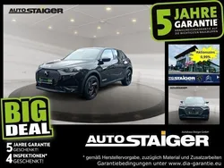 Lackierung schwarz perla nera/typ a Gebraucht 2022 DS Automobiles DS3 Crossback E-Tense Performance Line Plus SUV | 19.175 € (Fairer Preis)