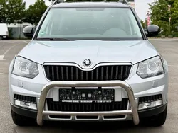Silber Gebraucht 2015 Skoda Yeti Adventure SUV | 16.799 € (Fairer Preis)