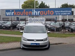 Silber Gebraucht 2011 VW Touran Trendline Van / Kleinbus | 7.499 € (Fairer Preis)