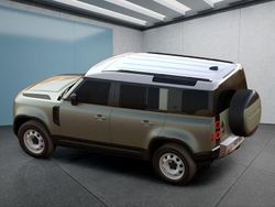 Grün Gebraucht 2024 Land Rover Defender SUV | 76.599 € (Etwas zu teuer)