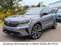 Grau Gebraucht 2023 Renault Austral Iconic SUV | 32.990 € (Fairer Preis)