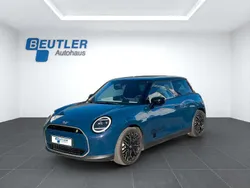 Blau Gebraucht 2024 Mini Cooper SE Favoured Kleinwagen | 35.450 €
