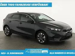 Yucca stahlgrau metallic Neu 2025 Kia Ceed Limousine | 24.895 € (Fairer Preis)