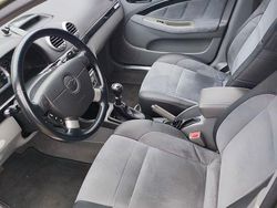 Grün Gebraucht 2005 Chevrolet Lacetti CDX Limousine | 3.500 € (Fairer Preis)