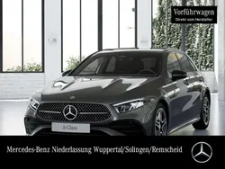 Grau Gebraucht 2025 Mercedes A220 AMG Limousine | 47.900 €