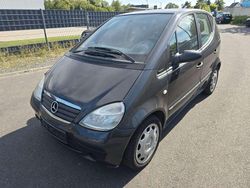 Schwarz Gebraucht 2000 Mercedes A140 Limousine | 2.680 € (Etwas zu teuer)