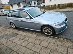Blau Gebraucht 2011 BMW 318 Kombi | 6.000 € (Fairer Preis)