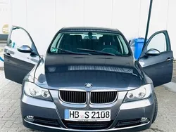Grau Gebraucht 2006 BMW 318 Limousine | 6.000 €