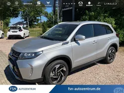 Silky silver metallic Neu 2025 Suzuki Vitara Comfort+ SUV | 26.990 € (Fairer Preis)