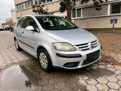 Grau Gebraucht 2005 VW Golf Plus Cross Van / Kleinbus | 1.290 € (Guter Preis)