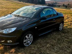 Schwarz Gebraucht 2005 Peugeot 206 CC Sport Cabrio | 2.200 €