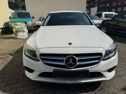 Weiß Gebraucht 2019 Mercedes C220 Limousine | 16.900 € (Fairer Preis)