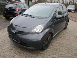 Grau Gebraucht 2006 Toyota Aygo City Kleinwagen | 1.398 € (Fairer Preis)