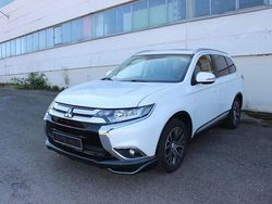 Weiß Gebraucht 2017 Mitsubishi Outlander Top SUV | 13.990 € (Guter Preis)