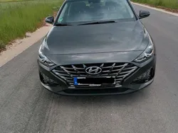 Grau Gebraucht 2022 Hyundai i30 GO! Kombi | 17.700 € (Etwas zu teuer)